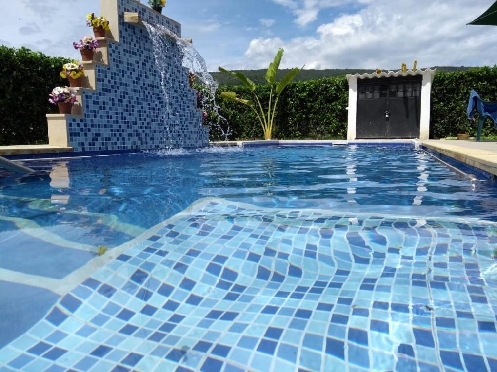 לינה וארוחת בוקר C&H Casa Campestre El Oasis Ricaurte Girardot מראה חיצוני תמונה