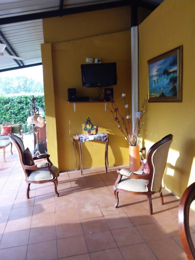 לינה וארוחת בוקר C&H Casa Campestre El Oasis Ricaurte Girardot מראה חיצוני תמונה