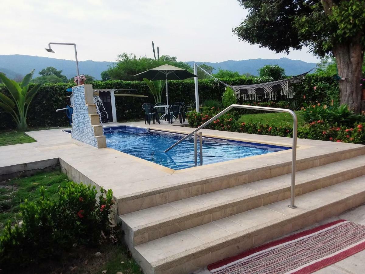 לינה וארוחת בוקר C&H Casa Campestre El Oasis Ricaurte Girardot מראה חיצוני תמונה